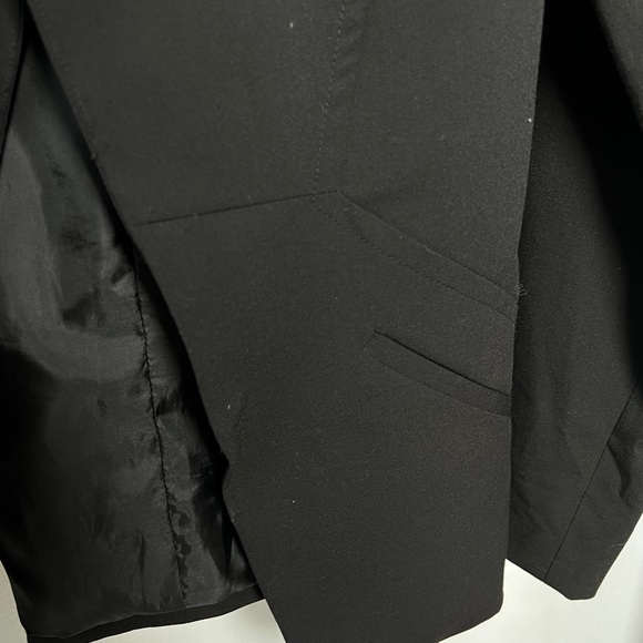 Square shoulder suit jacket - Picture 3 of 5